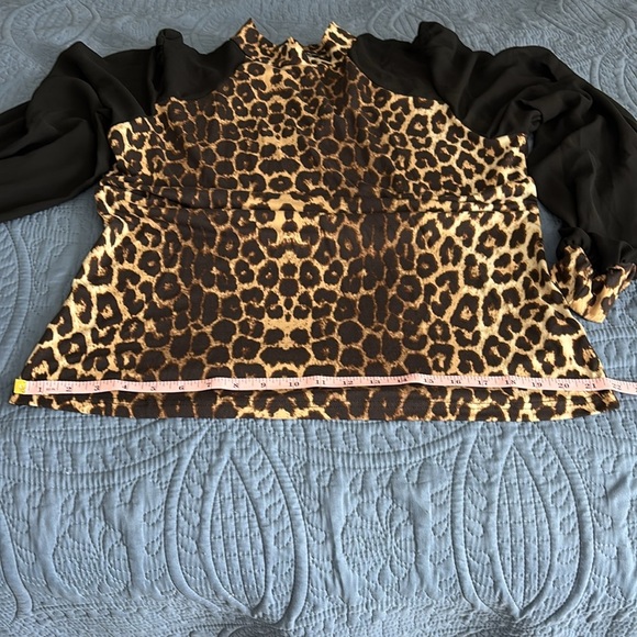 Women’s SHEIN Clasi Plus Leopard Print Mock Neck Lantern Sleeve Top Size… - Picture 11 of 11